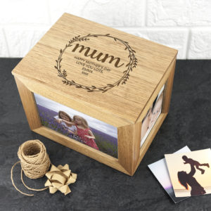 Personalised Midi Oak Photo Cube Wreath Keepsake Box Gift
