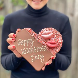 Personalised Large Cupid’s Bow Chocolate Heart