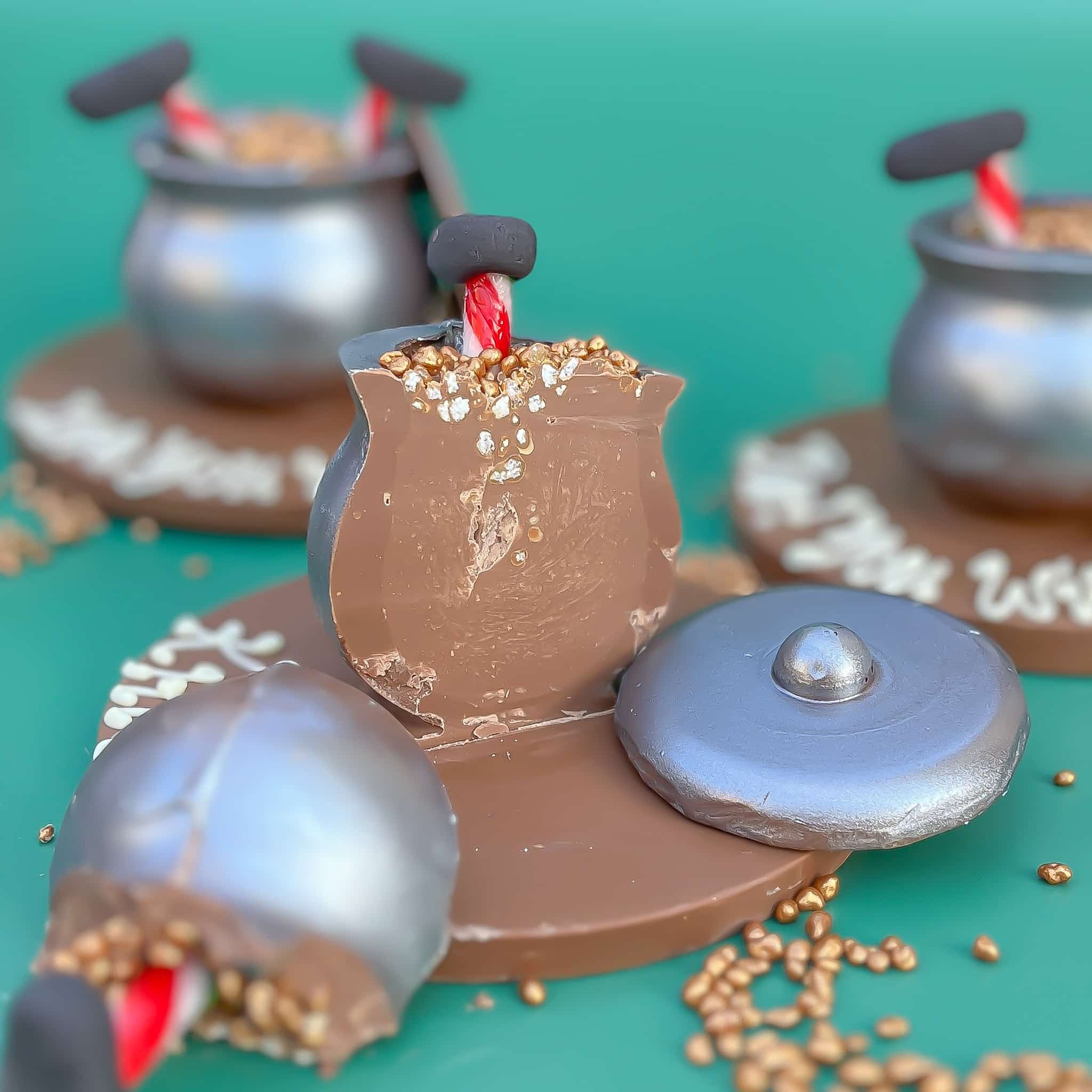 Personalised Belgian Chocolate Witch’s Pot Personalised Belgian Chocolate Witch’s Pot